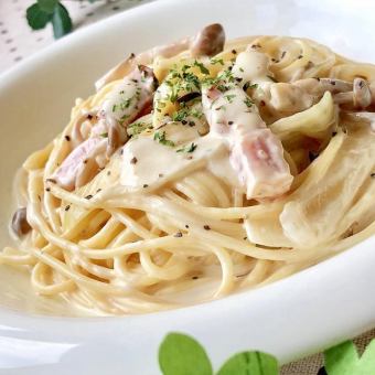 白トリュフ香る濃厚クリームパスタ