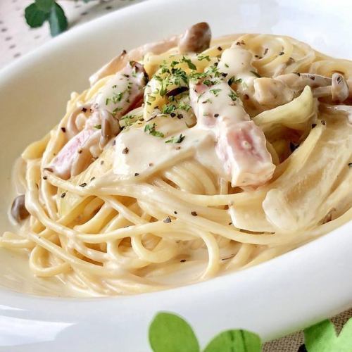 白トリュフ香る濃厚クリームパスタ