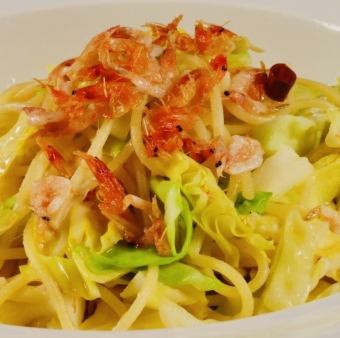 桜えびと春キャベツのペペロンチーノ Peperoncino with cherry shrimp