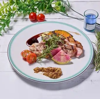●山形ローストポークとグーリル野菜 roastpork with mustard sauce