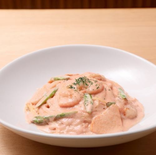 ぷりぷり海老とサーモンの明太子クリーム