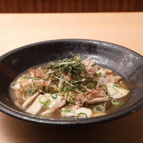 やわらかイカとたっぷりきのこの和風仕上げ