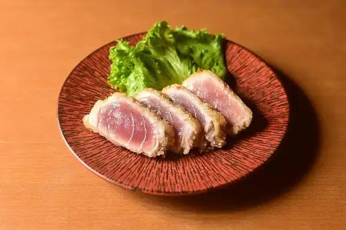 なはマグロのレアカツ