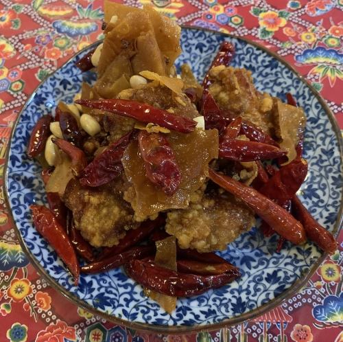 辣子鶏(鶏のトウガラシ炒め)