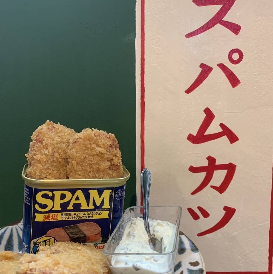 【落ち着いた雰囲気自慢のお店です◎丁度良い照明がgood!】