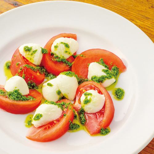 fresh tomato caprese