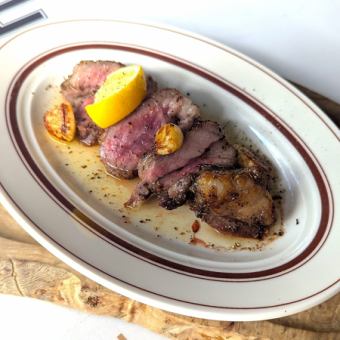 仔羊肉のハーブ＆ガーリックロースト