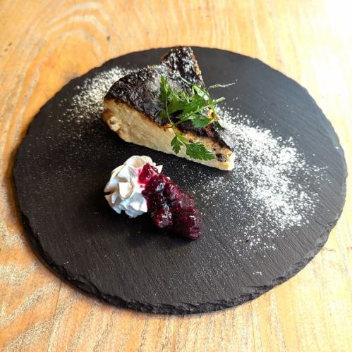 濃厚バスクチーズケーキ