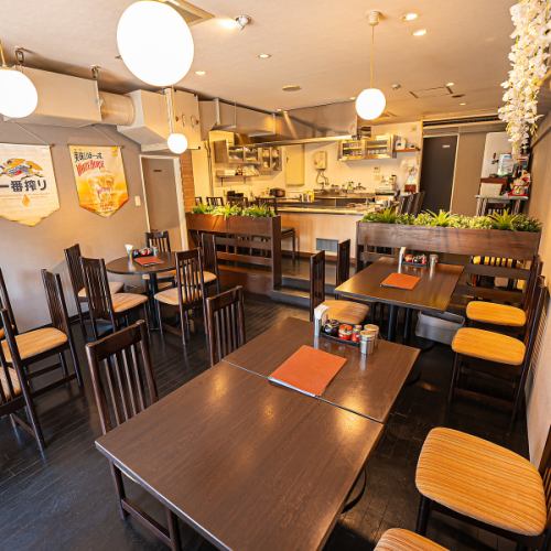 落ち着いた雰囲気の店内