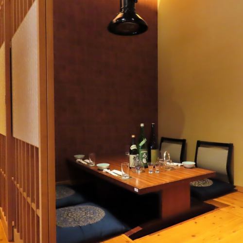 <p>Semi-private rooms can also be accommodated according to the number of users.Recommended for those who want to spend their time in a spacious seat and enjoy their meal.Enjoy the finest seafood in a relaxed atmosphere.</p>