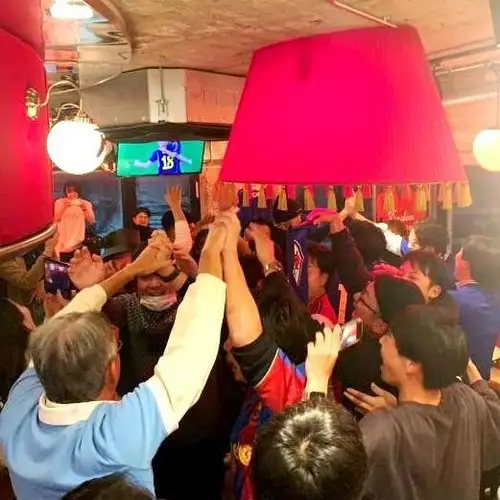 【スポーツ観戦】大型モニター8台完備！お酒を片手にみんなで熱狂できる駅チカのスポーツバー！