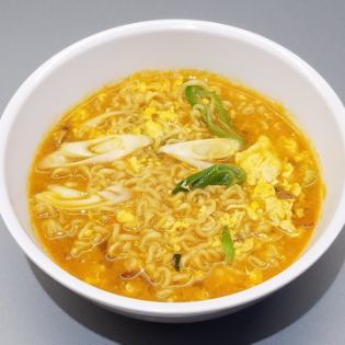 辛ラーメン〈辛さ4〉