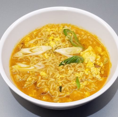 辛ラーメン〈辛さ4〉