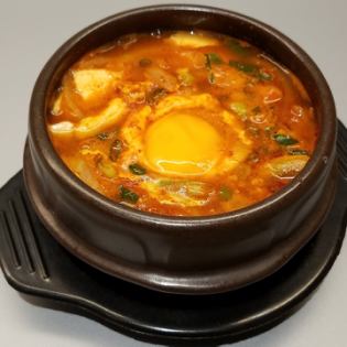 スンドゥブチゲ〈辛さ2〉