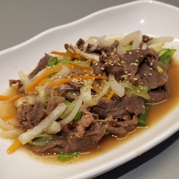 【辛味が苦手な方も安心して楽しめる】≪こちらもお酒が進む、濃厚な一皿≫プルコギ。