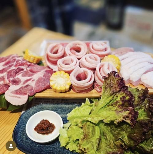 サムギョプサル食べ放題◎