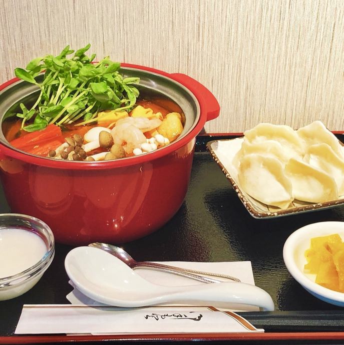 写真 | 回転火鍋 なべ丸 上野本店