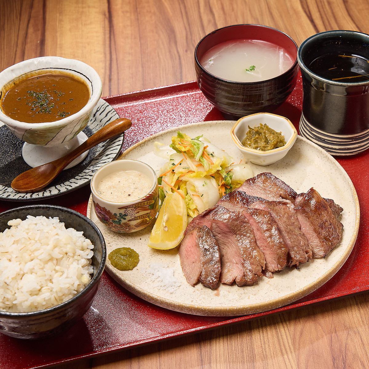 ランチあり◎ レディースセットはサラダ付きでよりヘルシーに★