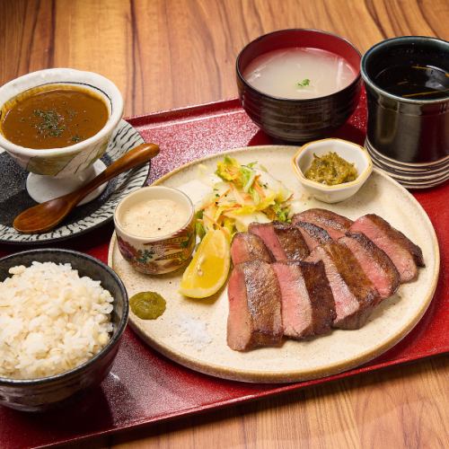 2025年6月3日(火)11:30よりランチスタート★