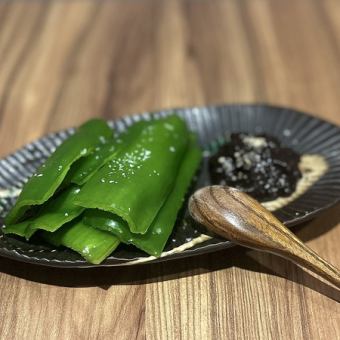 牛たん肉味噌ピーマン