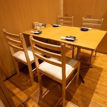 ◆ Relax and enjoy your meal in a private room♪