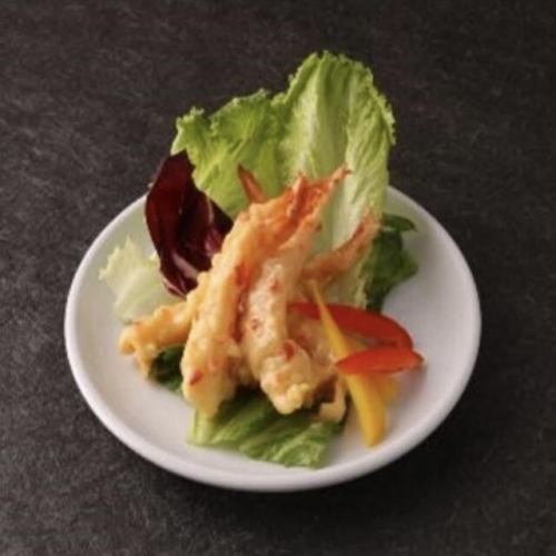 Juicy shrimp with mayonnaise