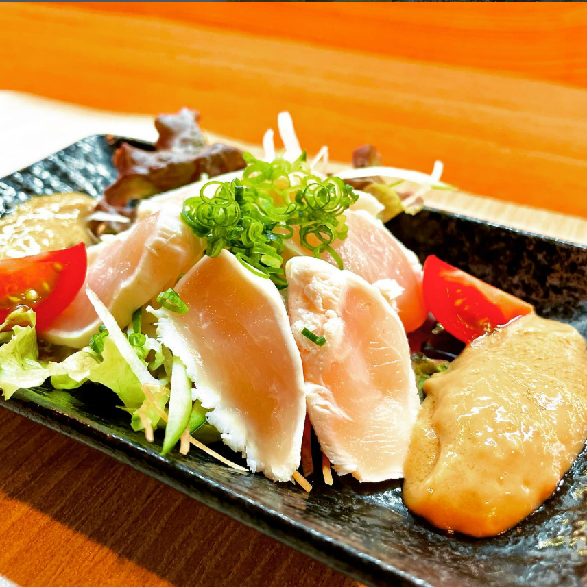 おつまみからガッツリご飯ものまで充実の品揃え。カクテルやサワーも種類豊富です！