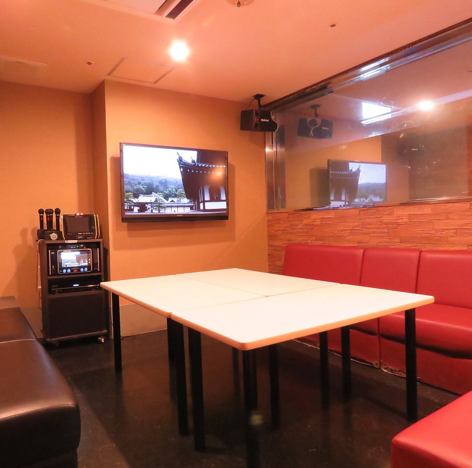 私人卡拉OK包廂♪ 我們也為第一次和第二次派對提供場地預訂服務◎