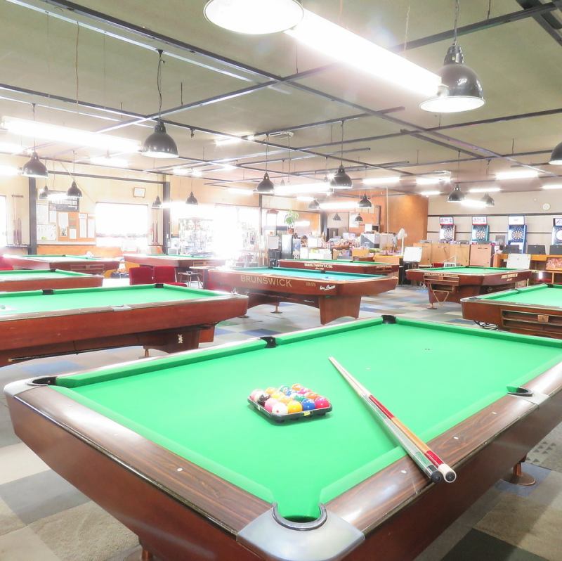 お席 | 青江ビリヤードセンター