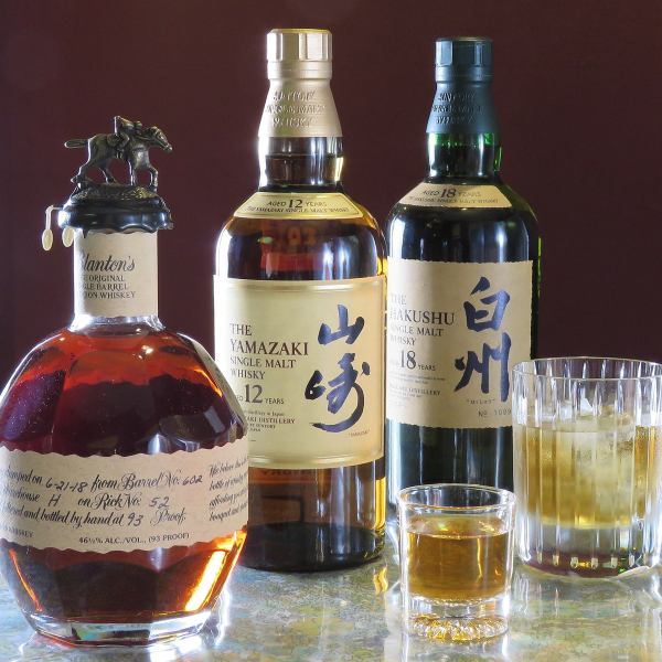 お酒はボトルキープも出来ます！各種ございますのでお気兼ねなくお越し頂いてお楽しむください。