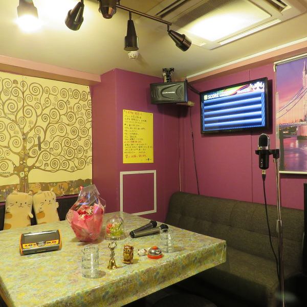 カラオケは1曲200円で利用可能です♪韓国料理とお酒で飲んで食べて歌って当店をご堪能ください。