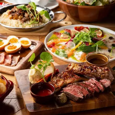 【デラックスパーティーコース】全8品2時間飲み放題付 5830円⇒5300円(税込)