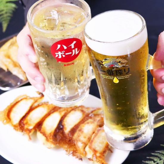 The all-you-can-drink option comes with Kirin Ichiban draft beer! Gyoza and beer are the best!