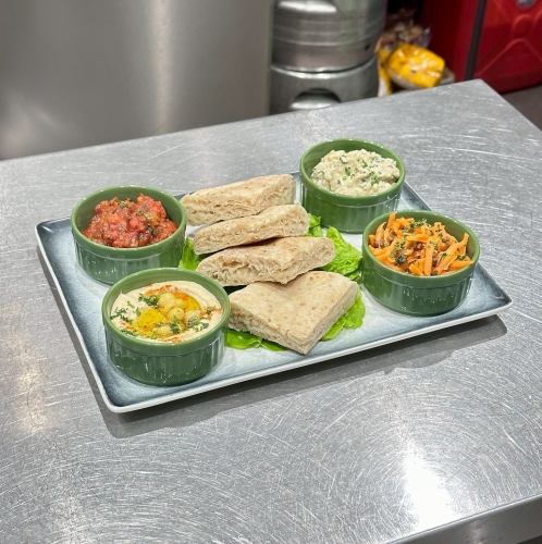 4種盛り(ピタ1枚)《Vegetarian》