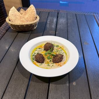 フムスのファラッフェル添え(+1ピタ付き)《Vegan》