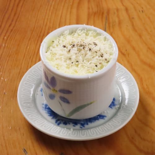 鶏出汁チーズ茶碗蒸し