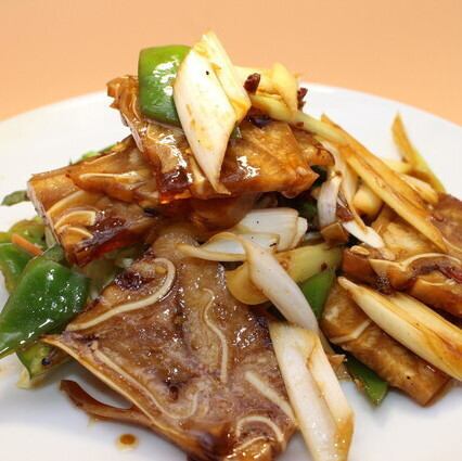 特製豚耳サラダ