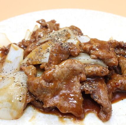 牛肉の黒胡椒炒め