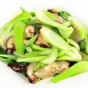 青梗菜と椎茸の香味炒め