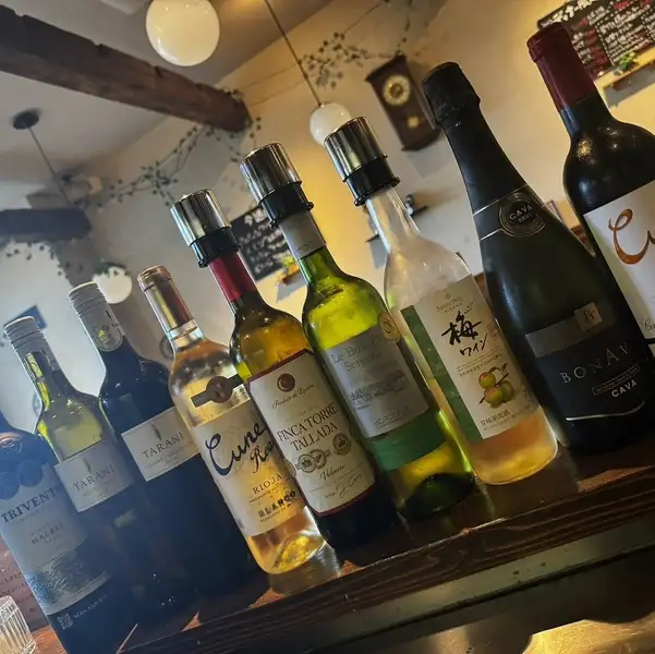 【料理とのペアリングをご提案】シェフ自ら試飲し厳選したこだわりのワインコレクション