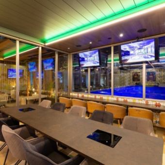 10名様～最大20名様で広々とした店内貸切のご利用も可能です！税込30000円＋お1人様コース料金頂戴いたします。お昼は10:00～15:00、夜は17:00～21:00の部でそれぞれご利用いただけます。詳しくはお電話にてお問い合わせくださいませ。