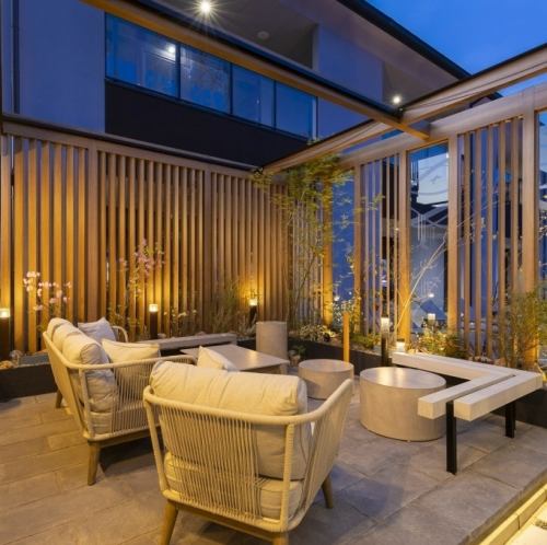 テラス×お食事シーン