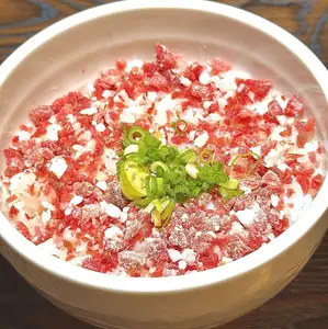 北海道産牛大トロ丼