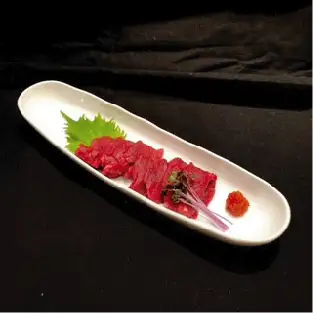 馬刺し