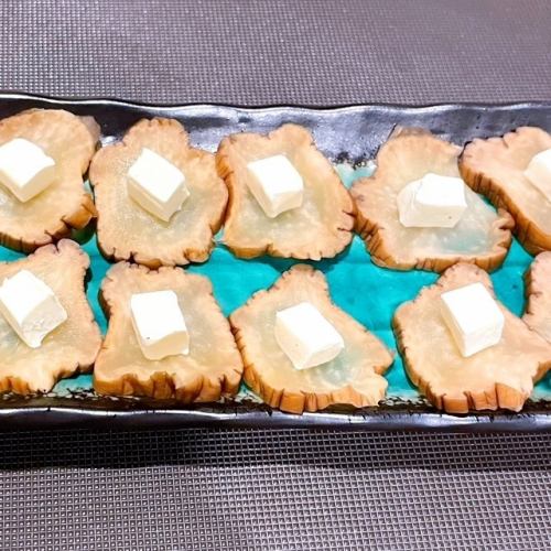 Smoked daikon radish topped with cream cheese