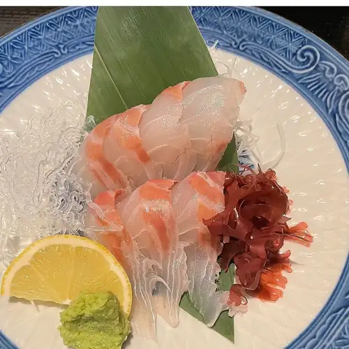 鲷鱼刺身