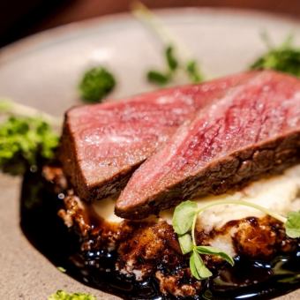 選用A4級黑毛牛製作的高級烤肉 [高級套餐]