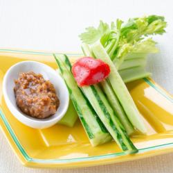 三種の野菜で肉味噌ディップ