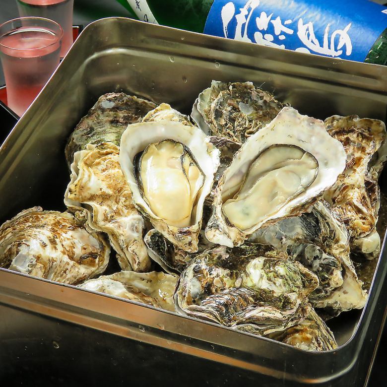 [Hiroshima Prefecture] Steamed oysters (8 pieces)
