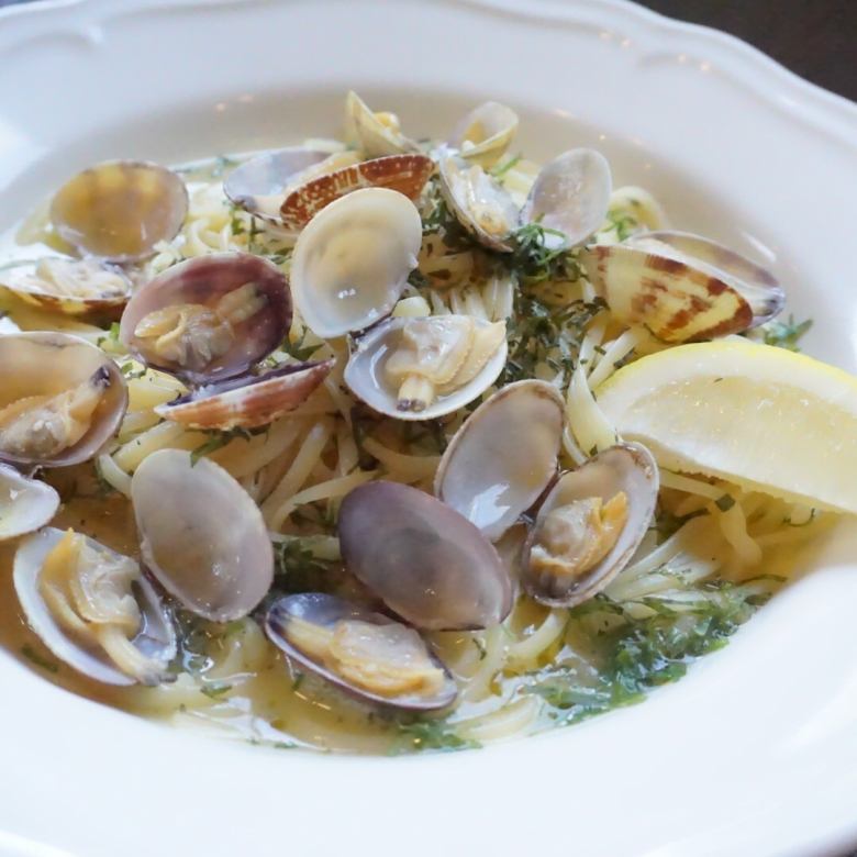 Clams in white wine sauce ~ Soup style